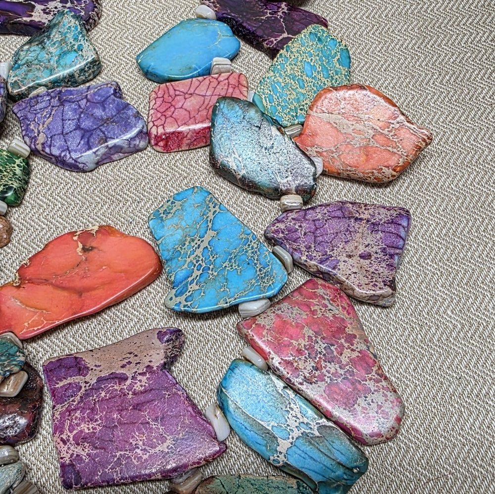 STATEMENT 32 Pieces Of Imperial Jasper And Turquoise On This Stunning Necklace - Picture 3 of 14